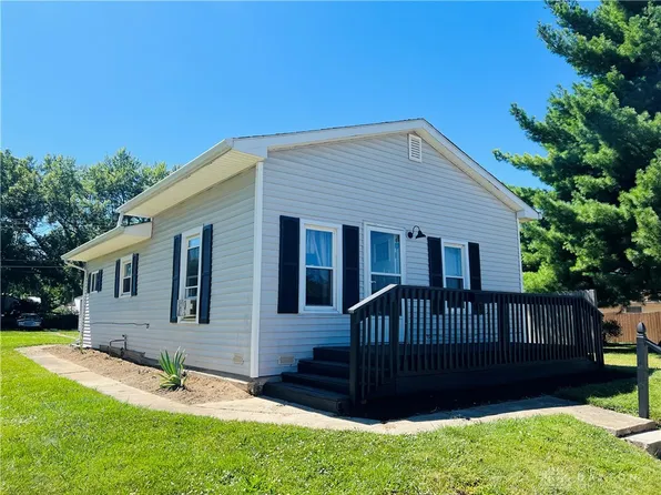 915 N Cherry St, Eaton, OH 45320