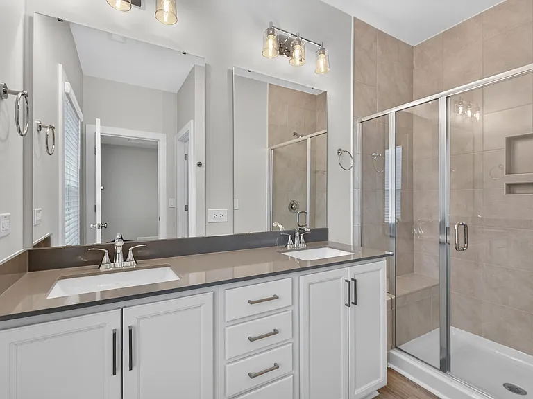 2405 Adrift Rd — Photo 24