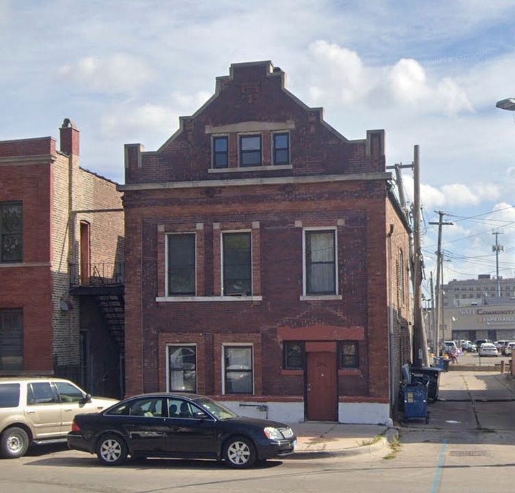 1st image of 2611 S Troy St #2