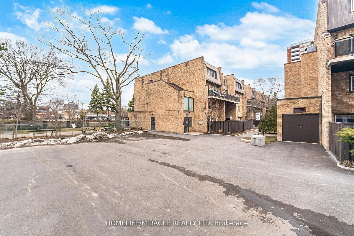 Building Photo - 140 Ling Rd #103