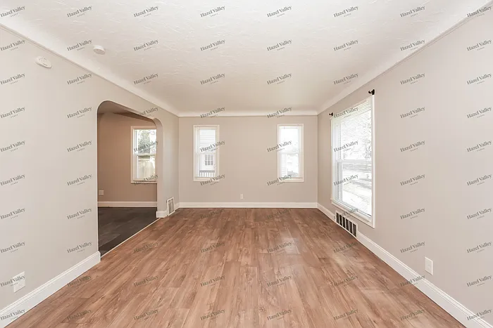 12522 Crossburn Ave — Photo 7