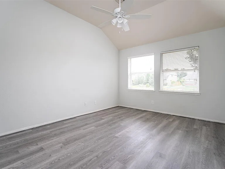 3931 Medici Ct — Photo 36