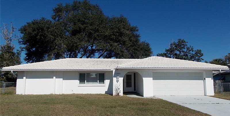 1st image of 13985 Bonnie Brae Dr