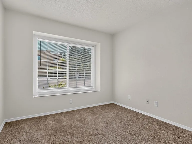 Sirocco Pl NW — Photo 8