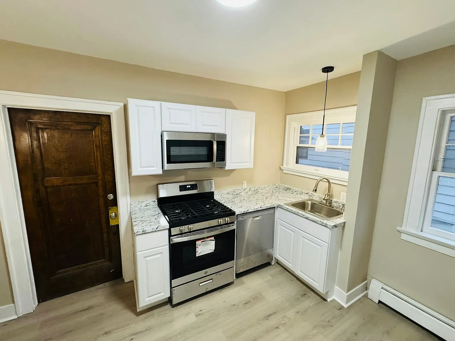 1428 Potomac Drive, Unit LOWER — Photo 4