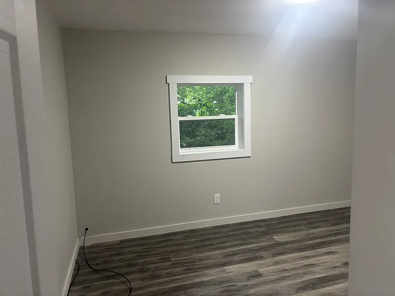 731 Berry St NE — Photo 18
