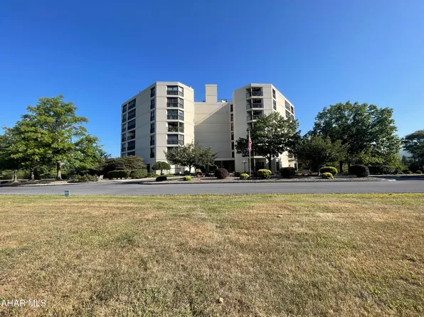 415 Parkview Ln, Altoona, PA 16601