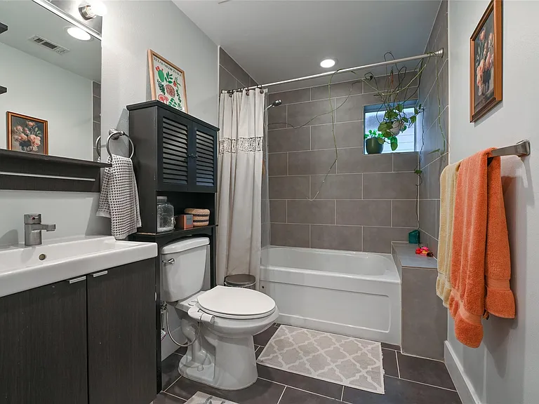 1308 Ruthven St #B — Photo 14