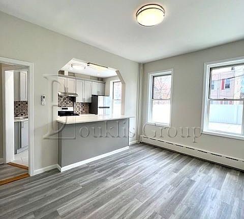 2nd image of 3075 41st St #1