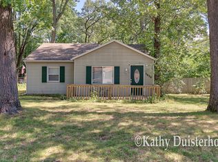 3828 Minnie Ave SW, Wyoming, MI 49519