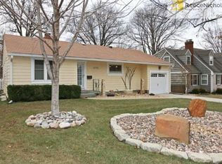 6742 Delmar St, Prairie Village, KS 66208