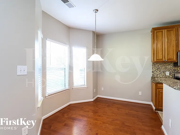 13505 Walkers Creek Dr — Photo 8