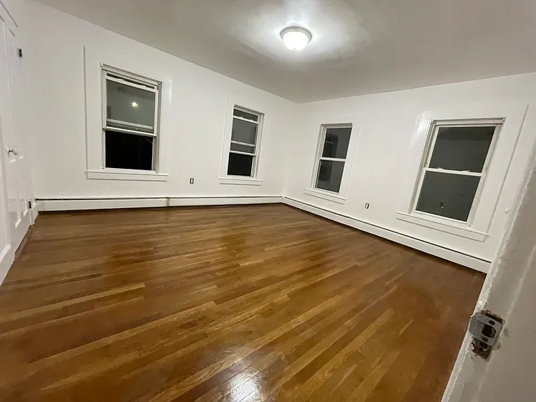 135-137 Central St #137A — Photo 9