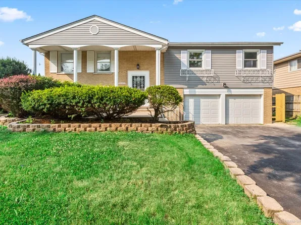 18830 May Ave, Homewood, IL 60430