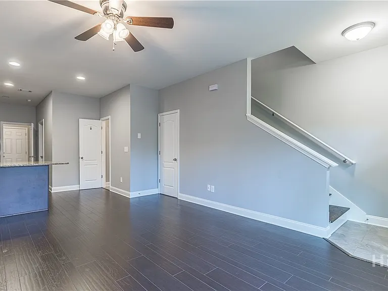 1280 Binghampton Cir — Photo 4