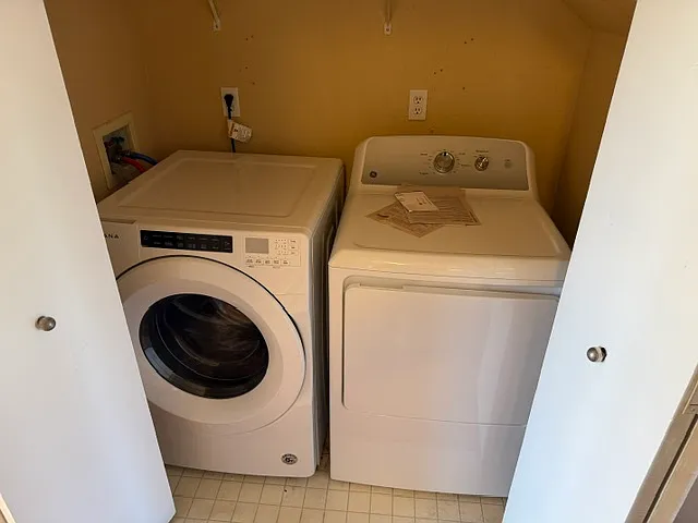 739 Lotz Way — Photo 14