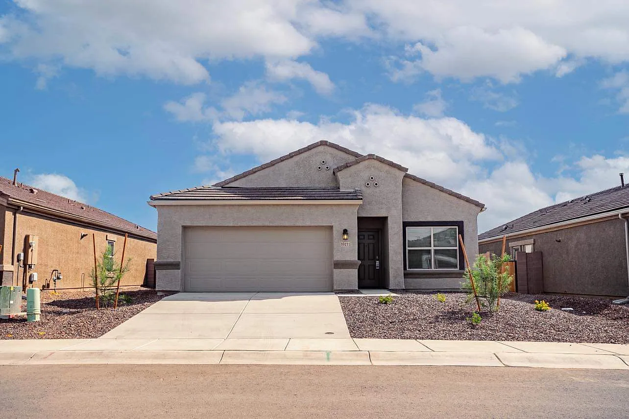 10211 N Arroyo Lupine Way — Photo 1