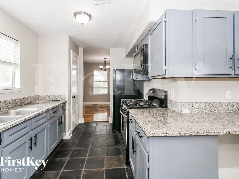 256 Rolling Brook Dr — Photo 7