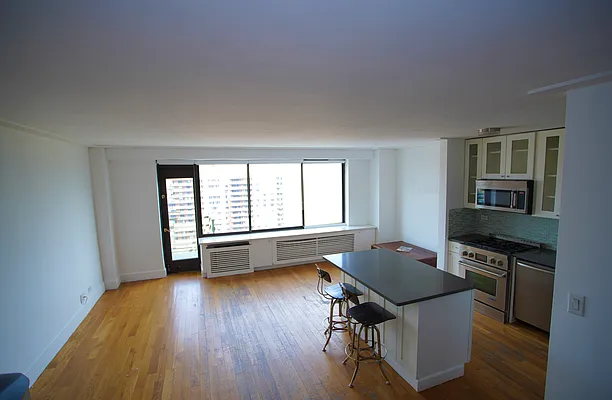 Rented by REALTY ONE GROUP FIRST | media 8