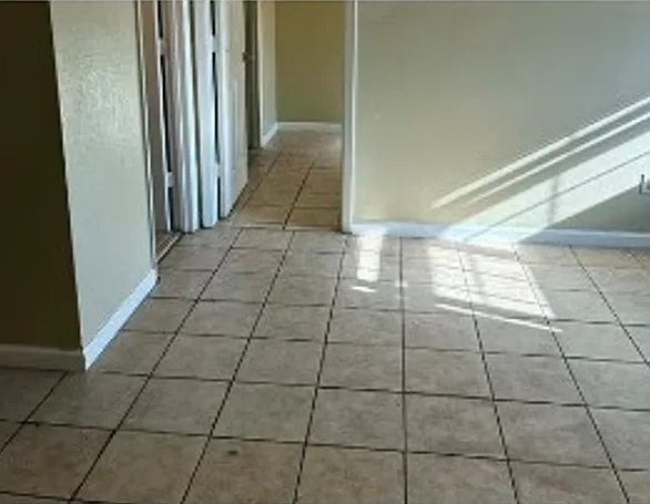 1170 Grand Terrace Dr — Photo 2