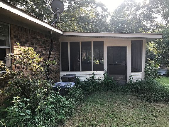 5th image of 1220 Jo Ann Dr