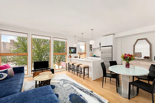 Sold by Triplemint | media 7