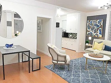 1556 NW Ballard Way #2 — Photo 3