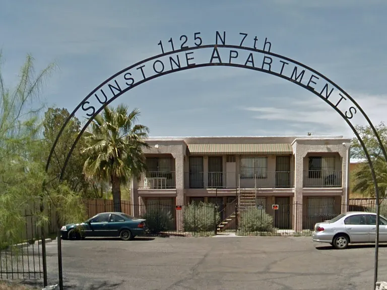 Sunstone Apartments — Photo 2