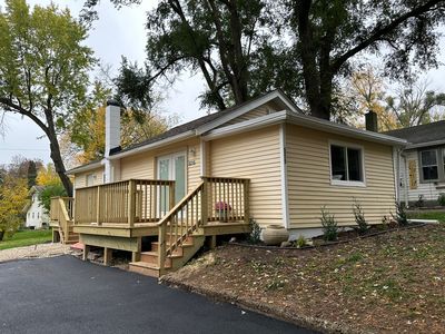 5215 Maplehill Dr, Mccullom Lake, IL, 60050
