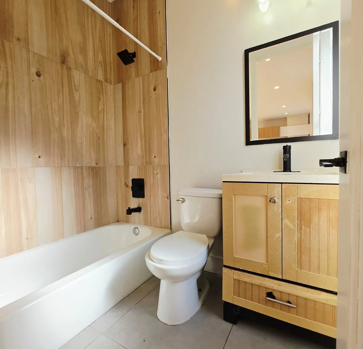 1 bed, 650 sqft, $1,899 — Photo 4