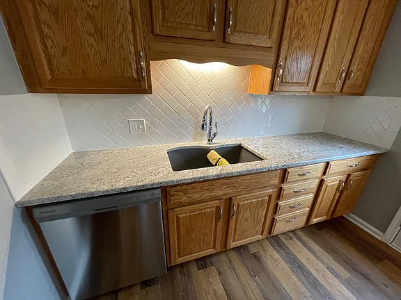 Kitchen Sink/Dishwasher