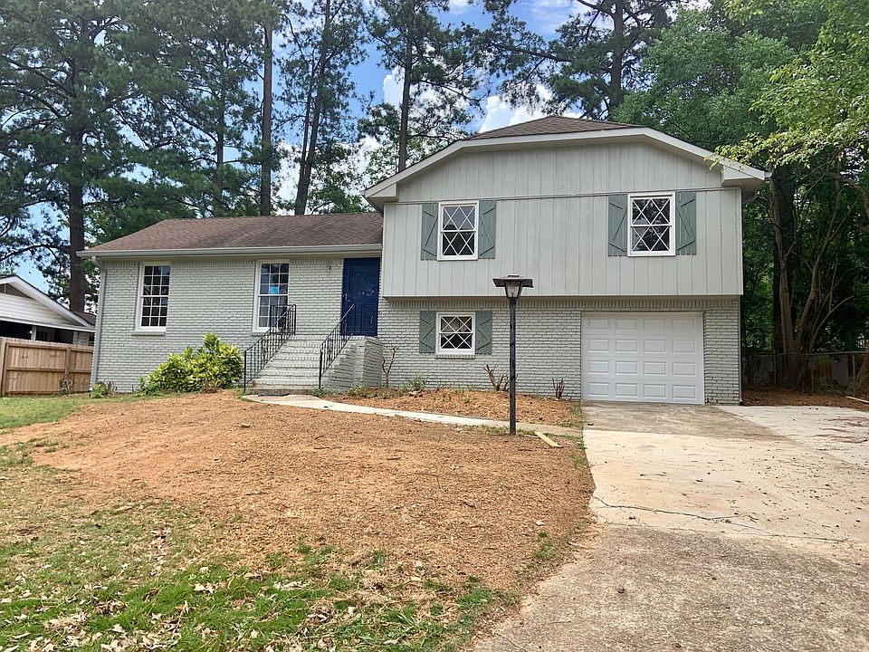 1st image of 1092 Sherbrooke Dr