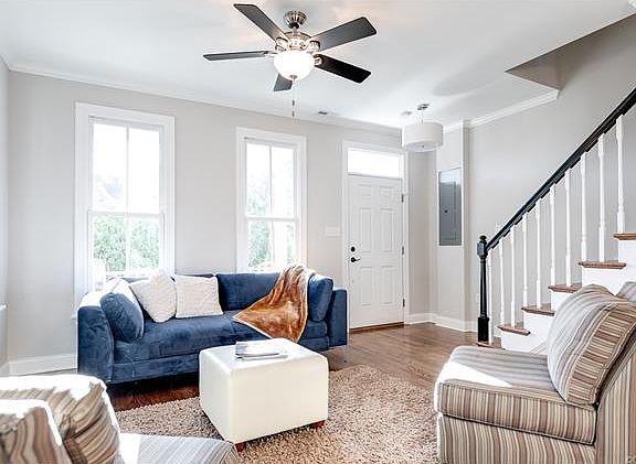 4th image of 2808 1/2 E Leigh St