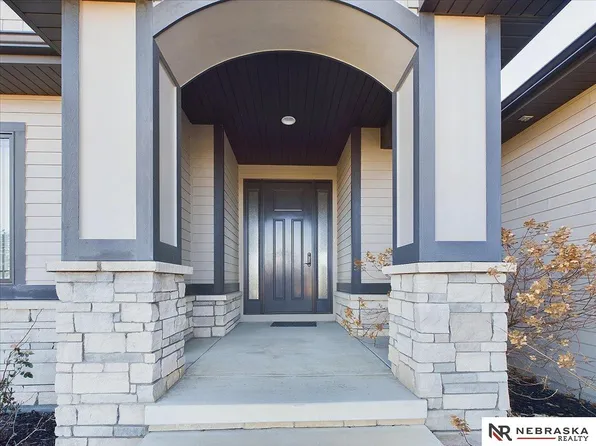 7900 Blanchard Blvd, Lincoln, NE 68516