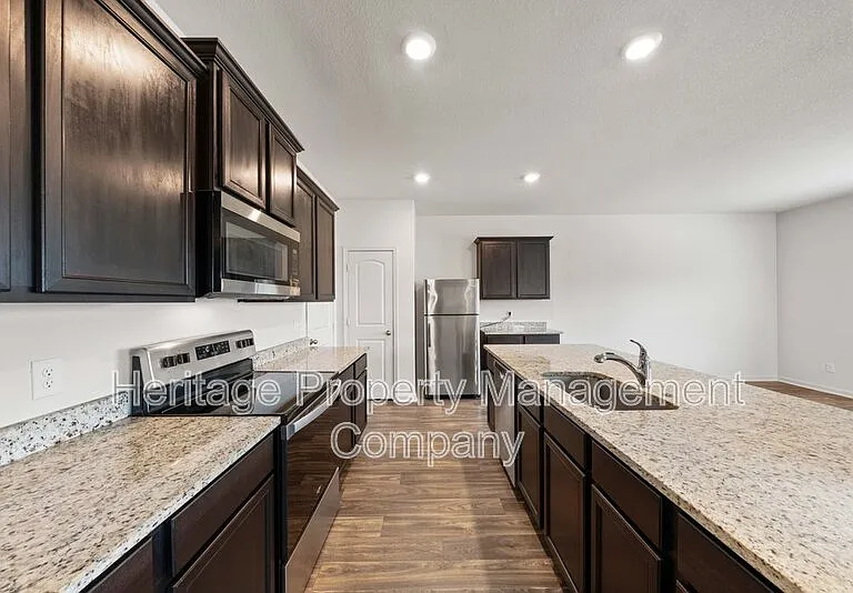 11038 Chatham Ct — Photo 12