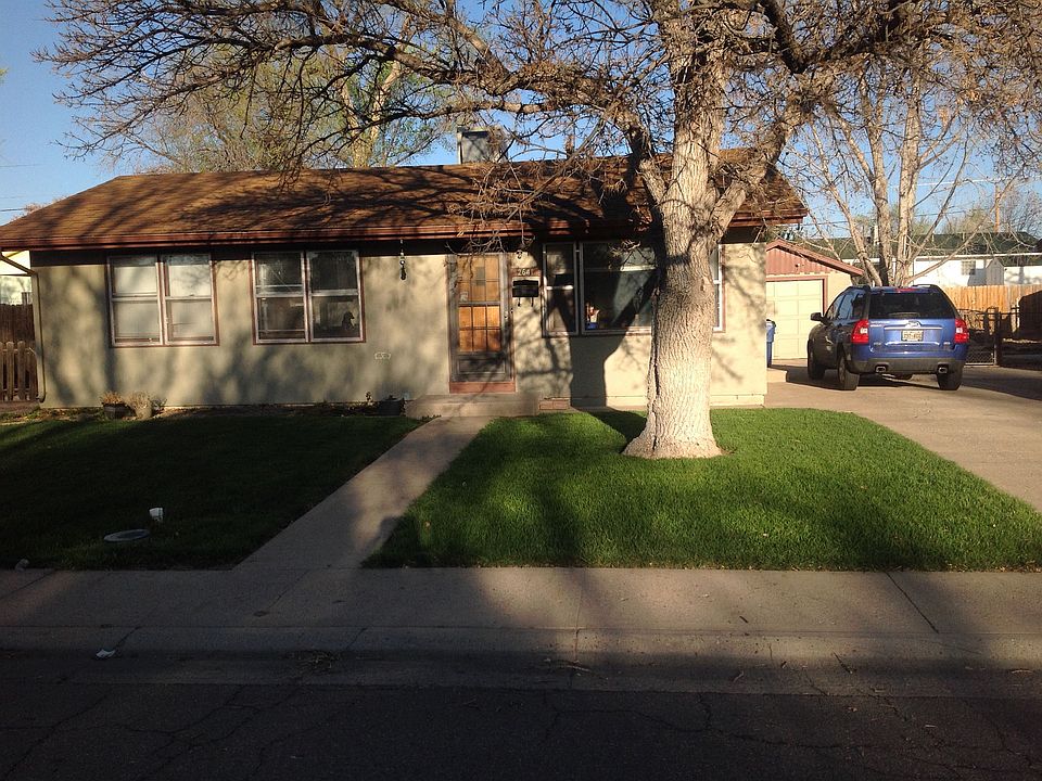 2nd image of 2641 Forsythia St