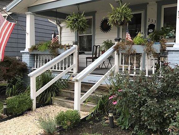 2nd image of 233 Superior St