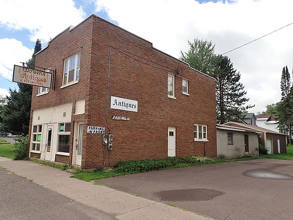 2nd image of 313 N Lake St