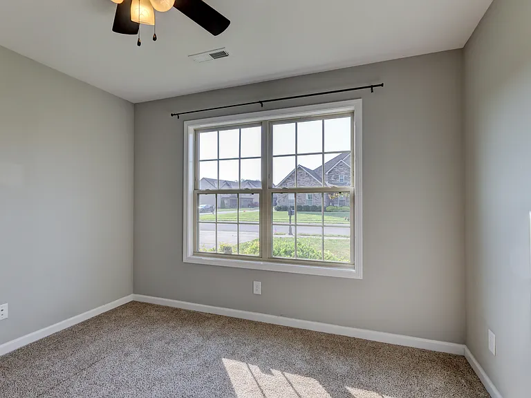 1008 Meadowview Ln — Photo 39