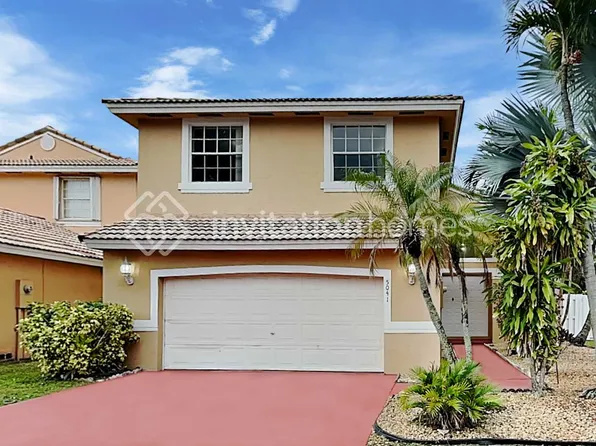 5041 SW 152nd Ave, Hollywood, FL 33027