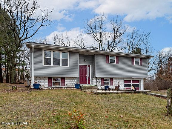 2nd image of 42 Laflin Rd