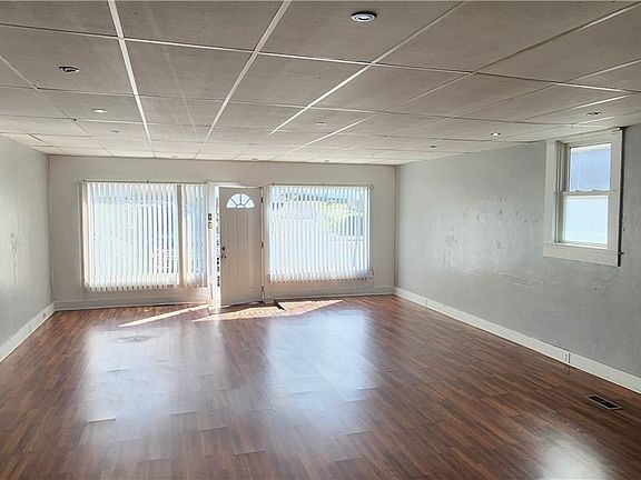 5th image of 202 N Water Street