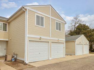 542 Meadow Green Ln, Round Lake Beach, IL