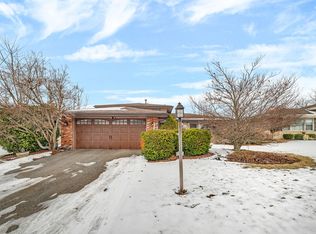 15601 Ridgeland Ave, Oak Forest, IL 60452