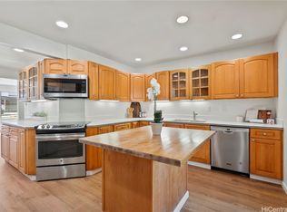 1131 Kumukumu St APT D, Honolulu, HI 96825