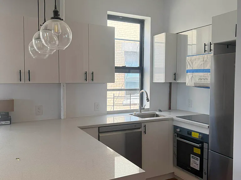 4260 Broadway #601 — Photo 6