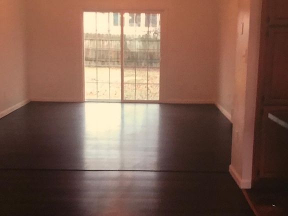 5th image of 3052 W 22nd St