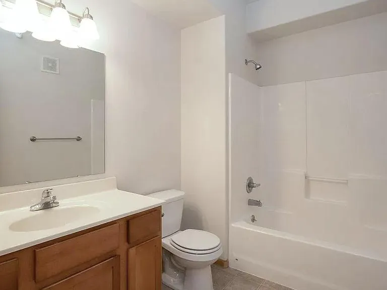 200 Sadler Ln — Photo 16
