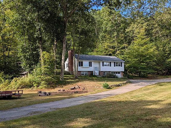 2nd image of 206 S Merrimack Road