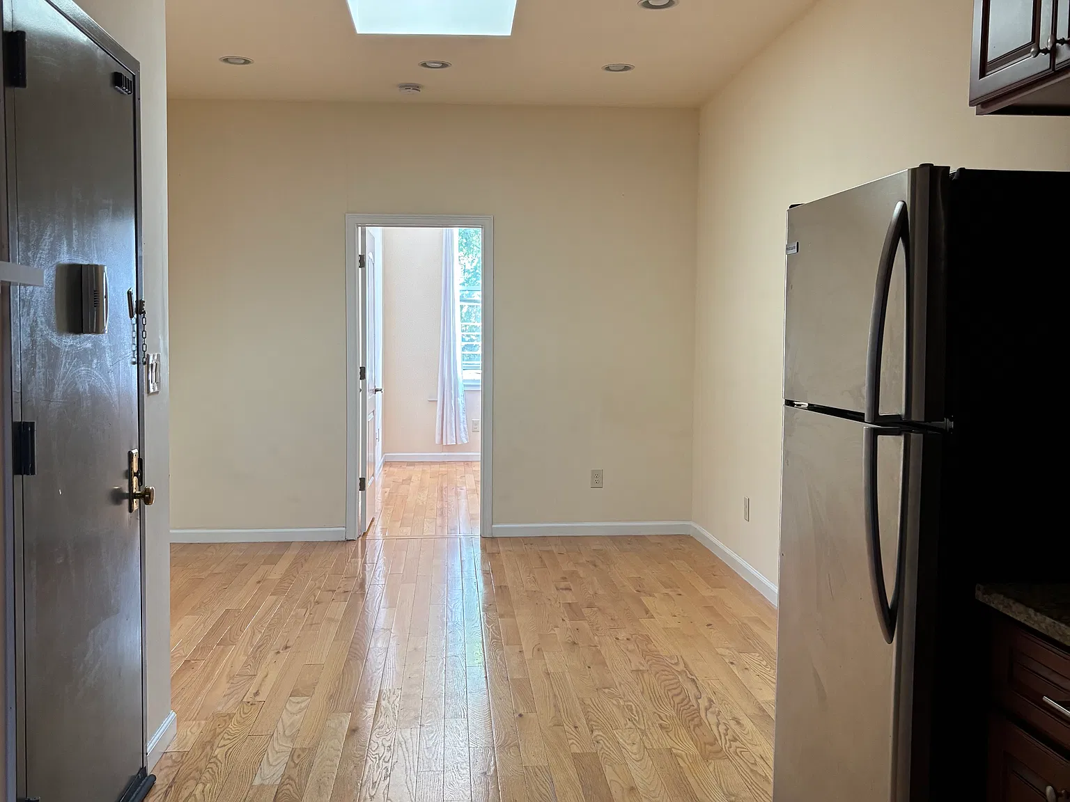 73-22 69th Place — Photo 2